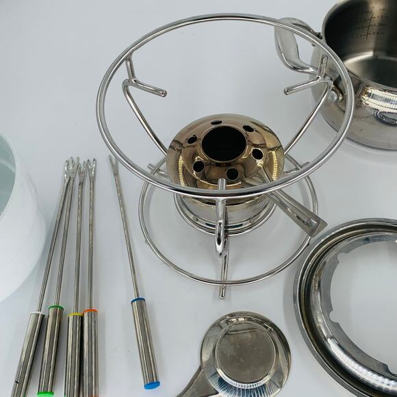 Tupperware Chef Series Fondue Pot Rare Gel Fuel Food Warmer Skewers Chocolate - Picture 7 of 10